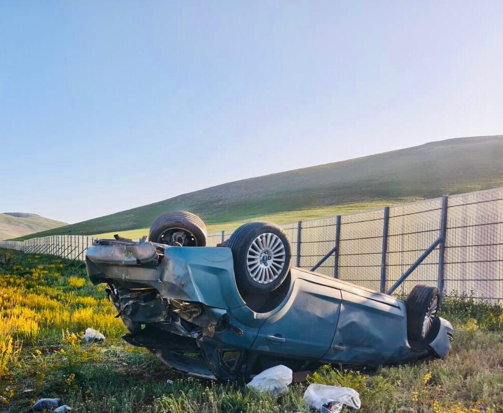 Otomobil takla attı, 4 kişi yaralandı