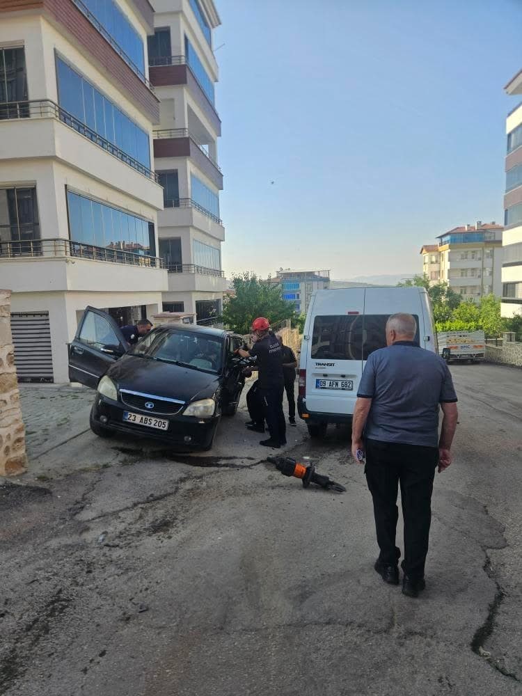 Elazığ’da trafik kazasında 1 kişi yaralandı - İhlas Haber Ajansı