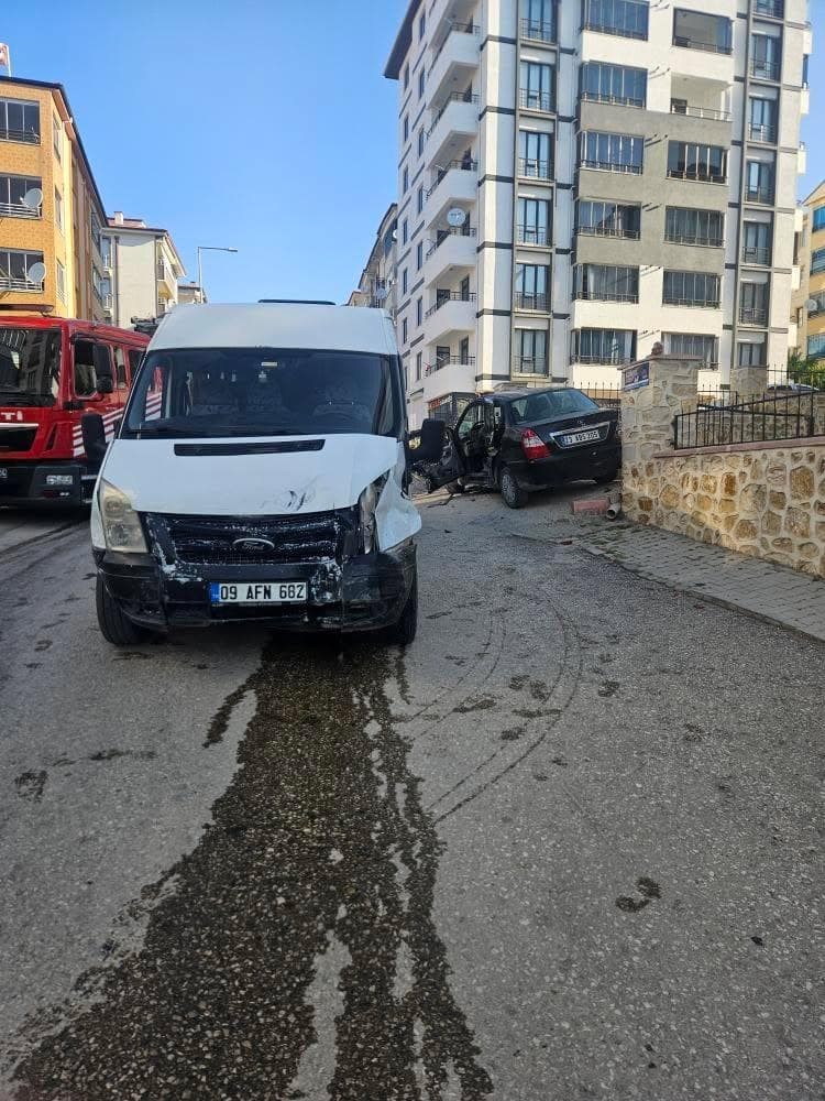 Elazığ&rsquo;da trafik kazası:  1 yaralı
