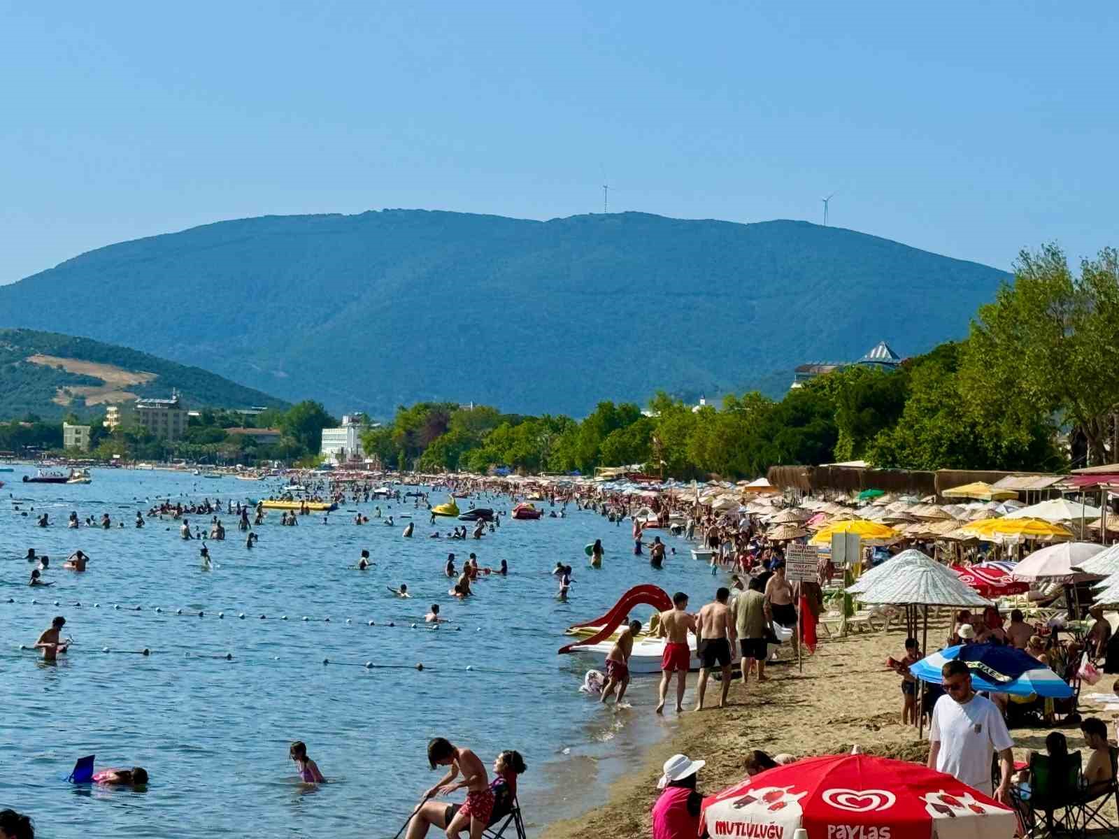 Erdek, bayram ile birlikte yaz sezonunu açtı
