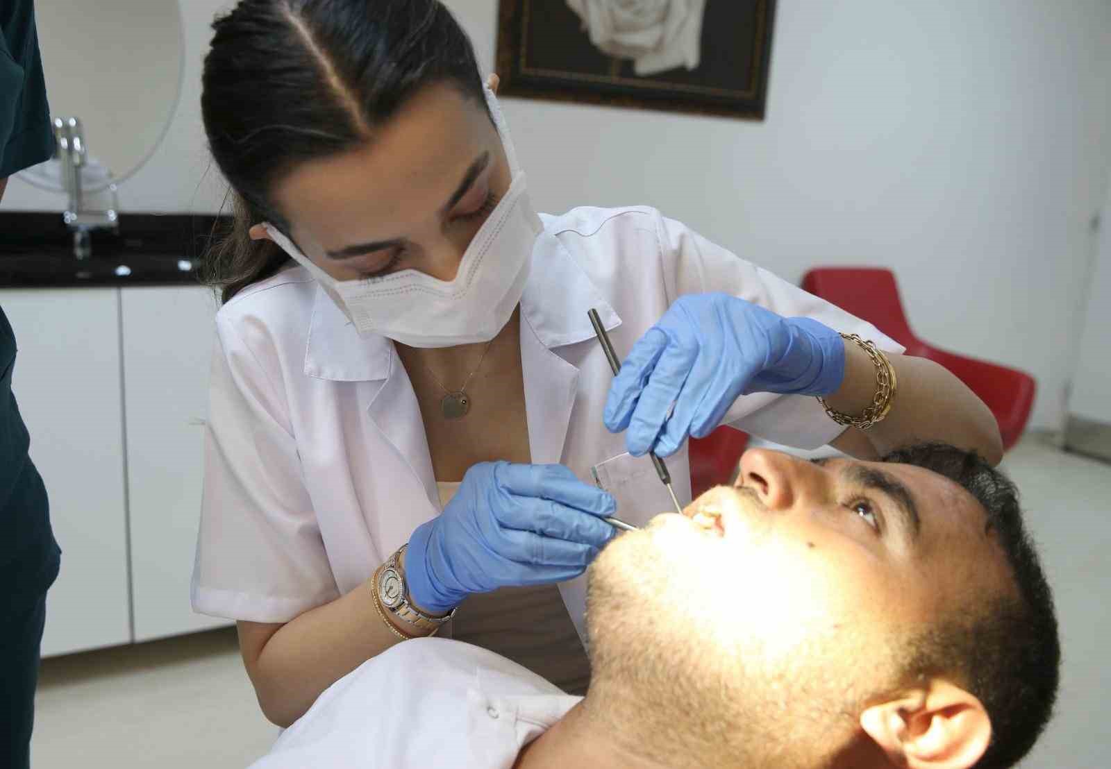 Dt. Gökdurmuş’tan diş çürüklerine karşı önemli uyarı