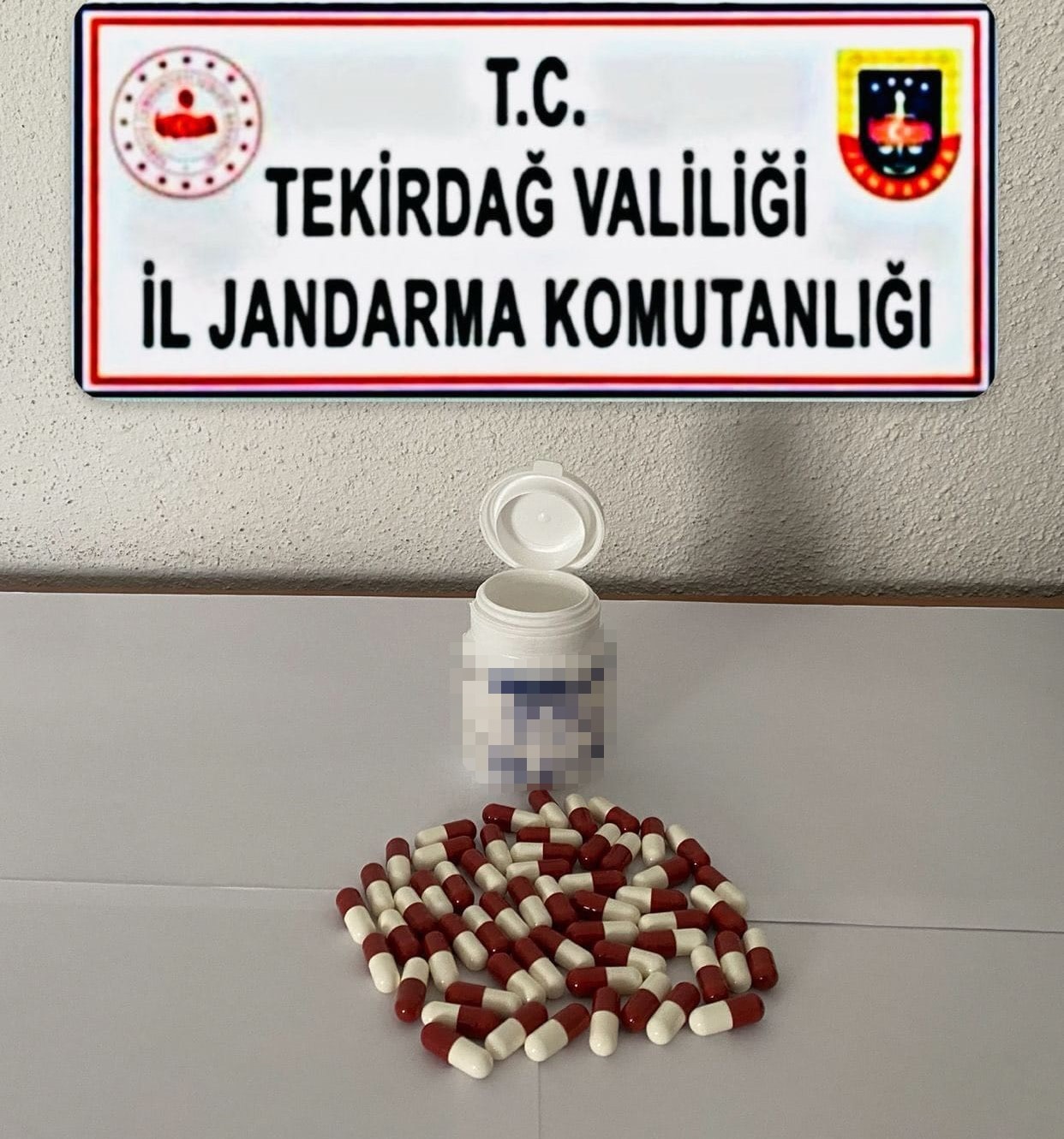 Tekirdağ&rsquo;da uyuşturucuya ge&ccedil;it yok: 8 ş&uuml;pheli yakalandı
