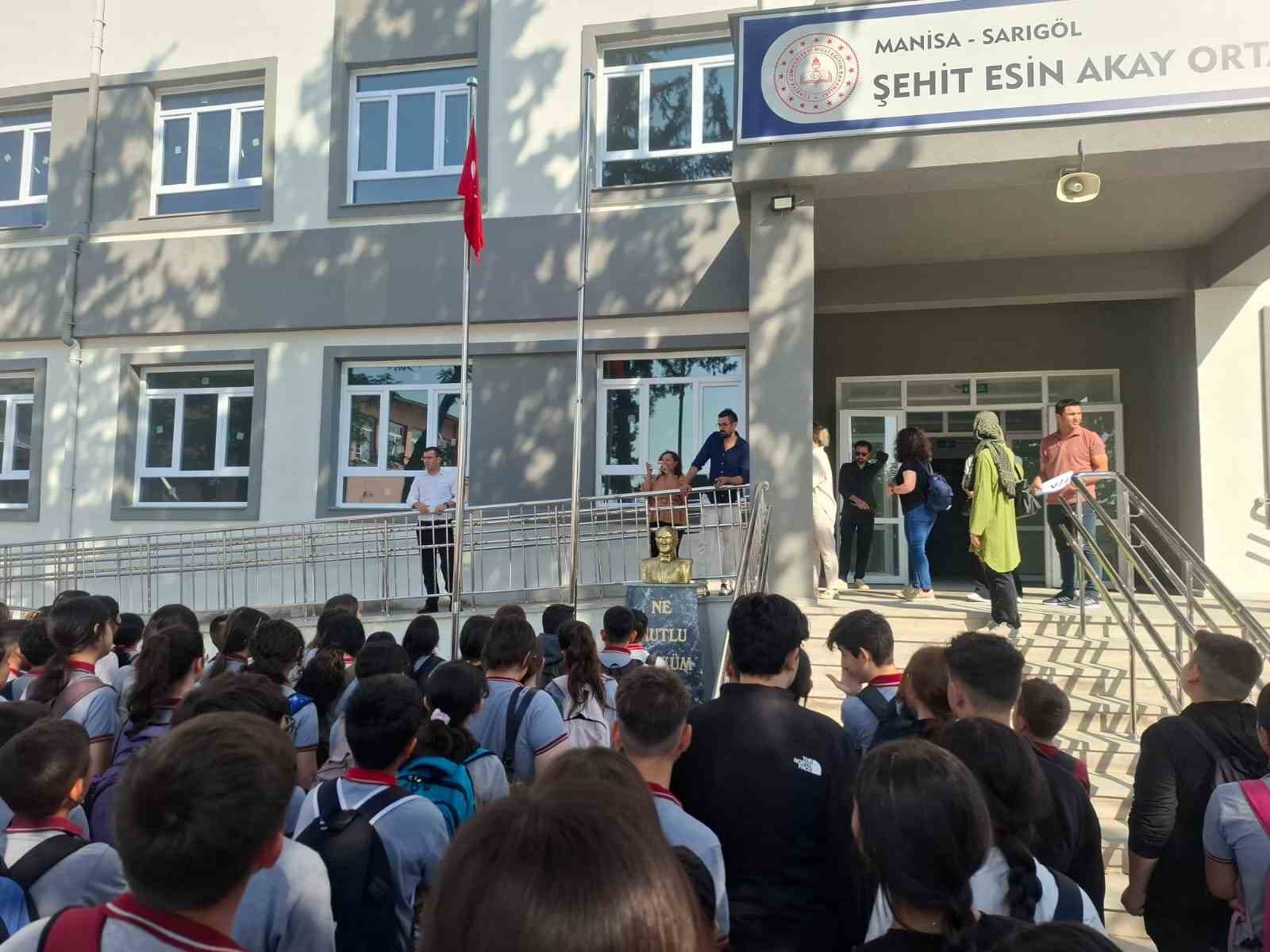 Sarıgöl’de bir okul daha hizmete açıldı

