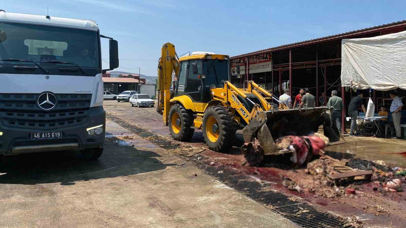 Kahramanmaraş&rsquo;ta hayvansal atıklar temizlendi

