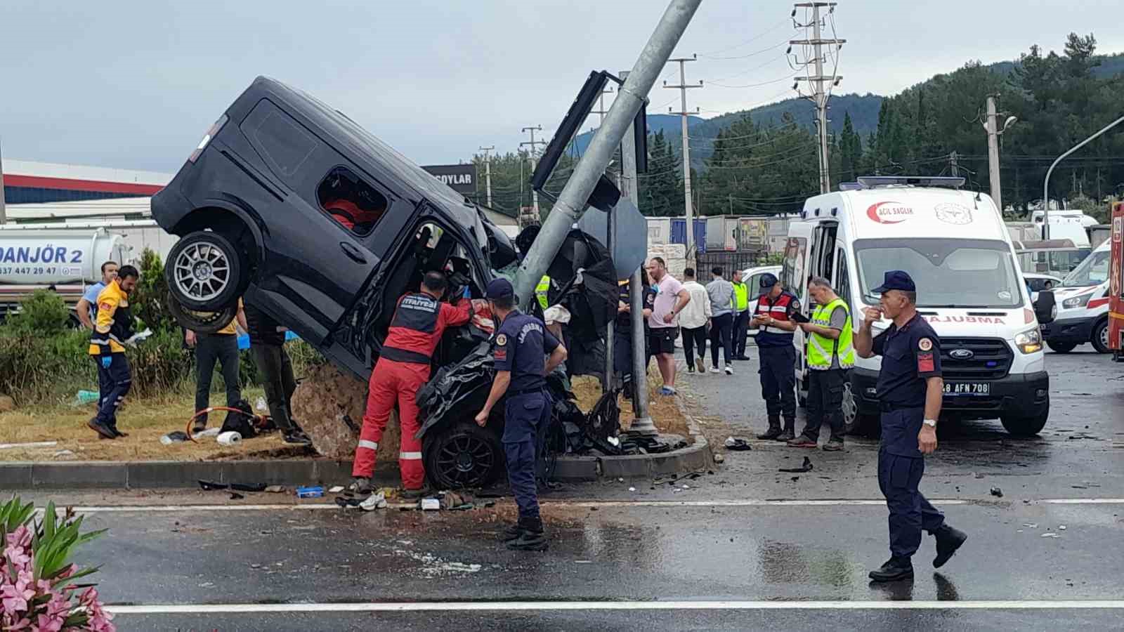 Muğla’da 10 günde 326 kazada 2 ölü, 233 yaralı