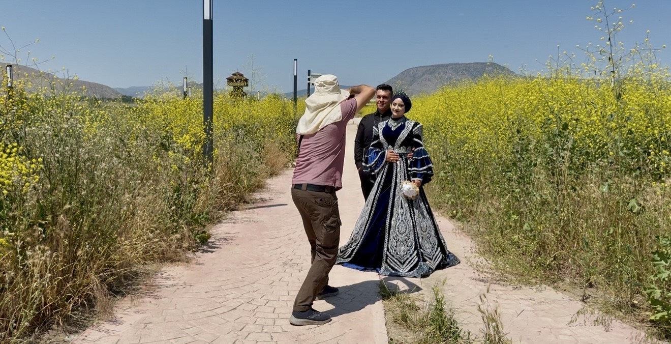 Kaz G&ouml;l&uuml; yeni evlenen &ccedil;iftler i&ccedil;in doğal st&uuml;dyo oldu

