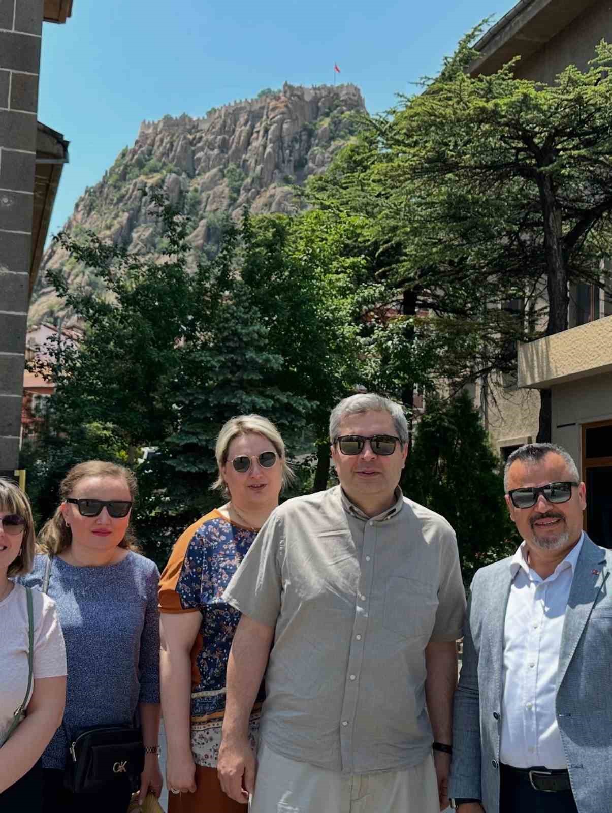 Gürcistan Büyükelçisi Kalandia’dan Afyonkarahisar’a ziyaret