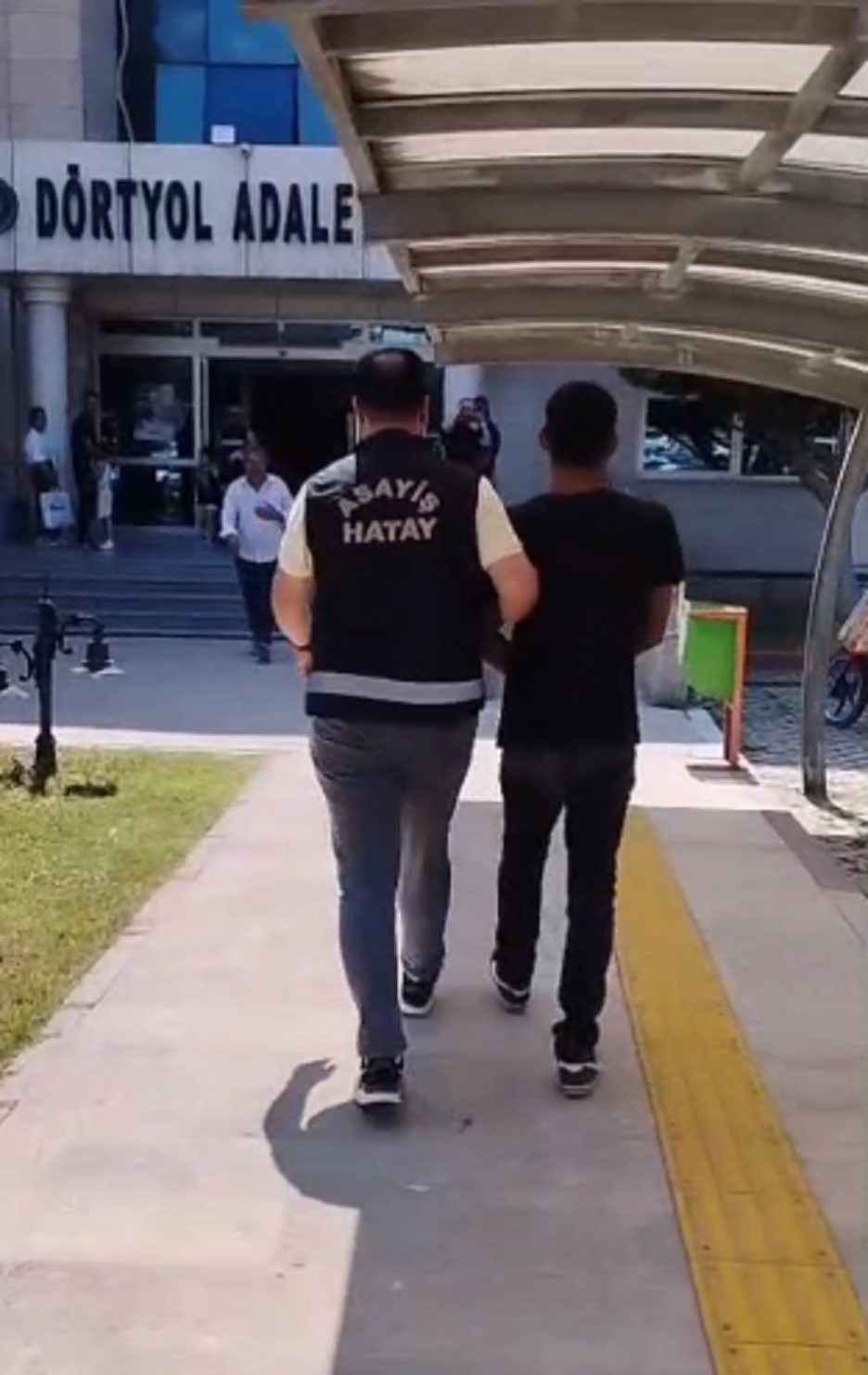 D&ouml;rtyol&rsquo;da asayiş uygulaması; 7 kişi yakalandı
