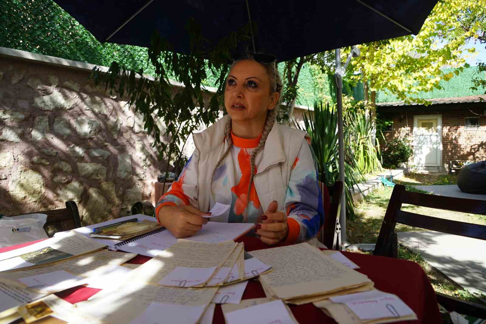 Kanseri &uuml;&ccedil; kez yendi, başarısıyla umut aşılıyor
