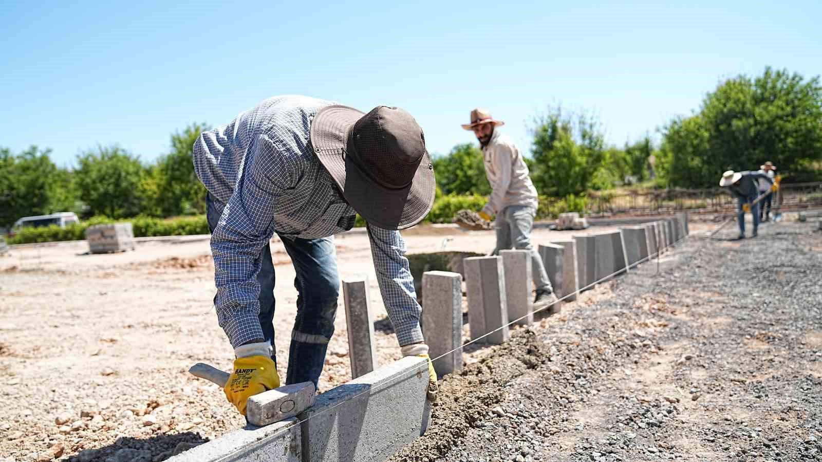 Battalgazi&rsquo;de yeşil d&ouml;n&uuml;ş&uuml;m s&uuml;r&uuml;yor
