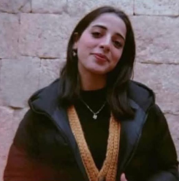 İzmir&rsquo;de feci kazada hayatını kaybeden 3 kardeş Mardin&rsquo;de toprağa verildi
