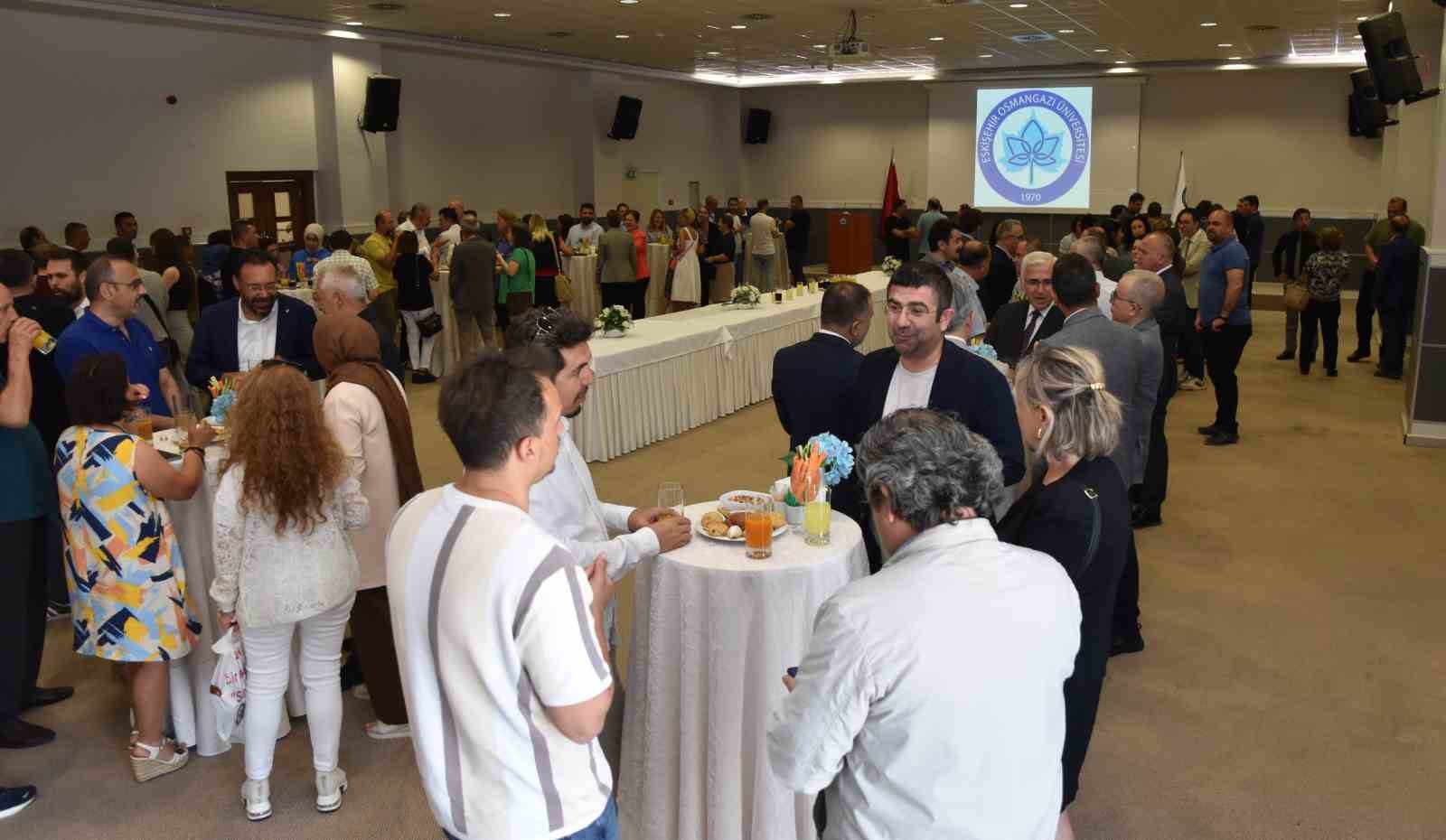 ESOGÜ personeli bayramlaştı