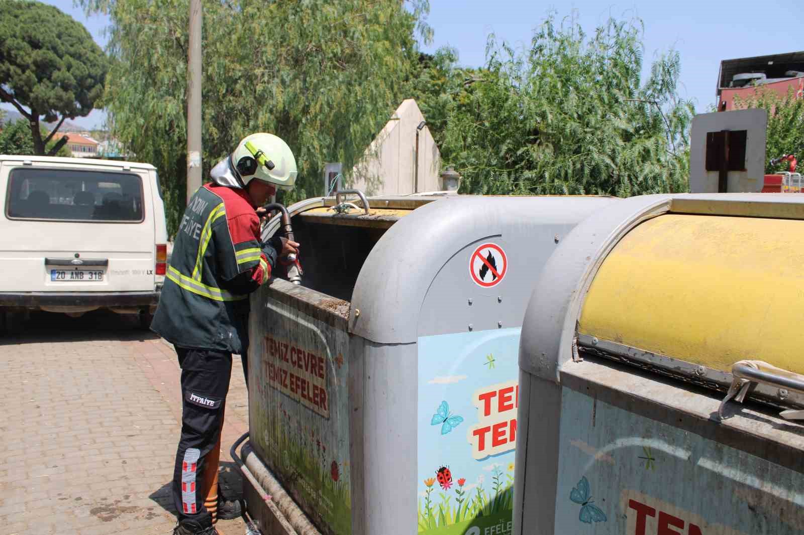 &Ccedil;&ouml;p konteyneri yangını ara&ccedil;lara sı&ccedil;ramadan s&ouml;nd&uuml;r&uuml;ld&uuml;
