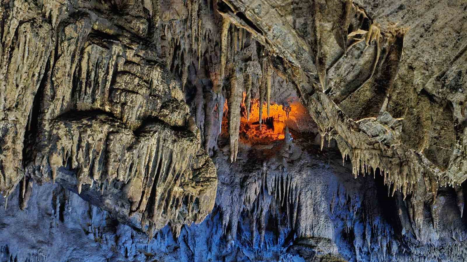 Türkiye’nin en uzun onuncu mağarası ziyaretçi rekoru kırdı