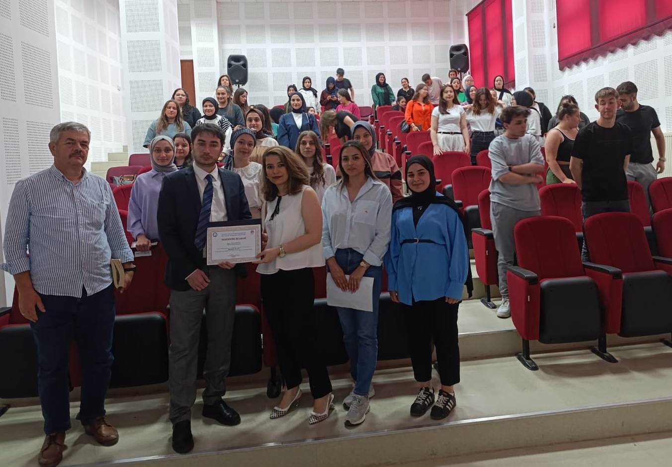 Emet MYO&rsquo;da "Madde Bağımlılığı" konulu seminer
