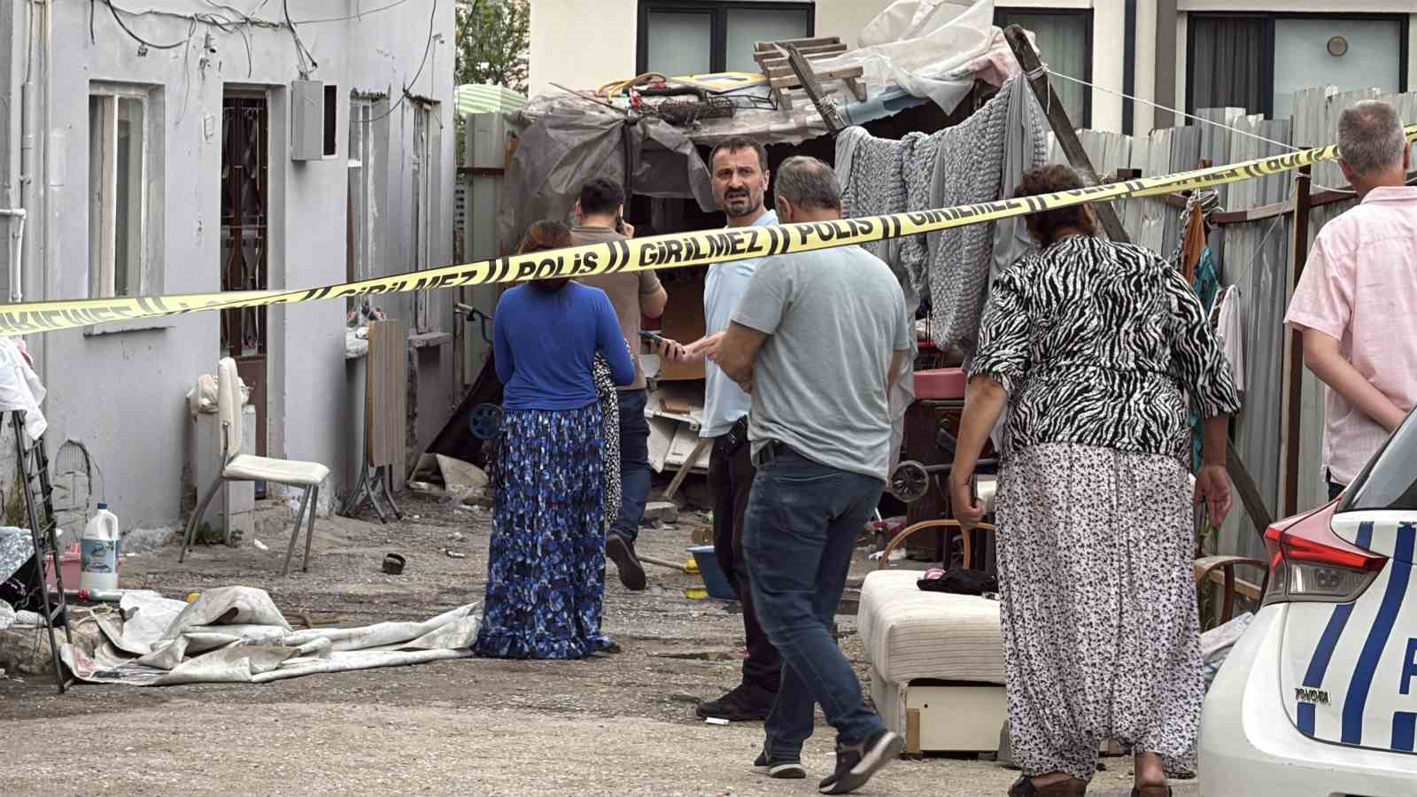 Eski kocası tarafından silahla vurulan kadın hastanede hayatını kaybetti