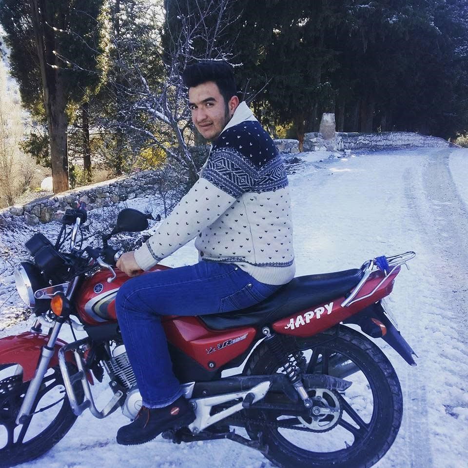 Virajı alamayarak uçurumdan uçan genç motosikletçi öldü