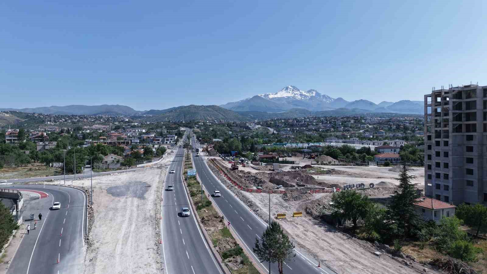 Büyükşehir, Kartal Katlı Kavşağı Projesi için alternatif güzergâh çalışmalarına başladı