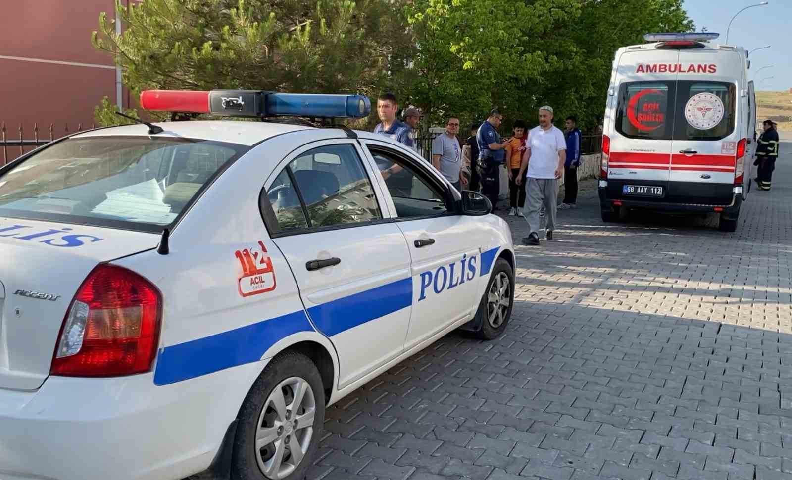 13 yaşındaki çocuk, koluna saplanan demirle hastaneye kaldırıldı