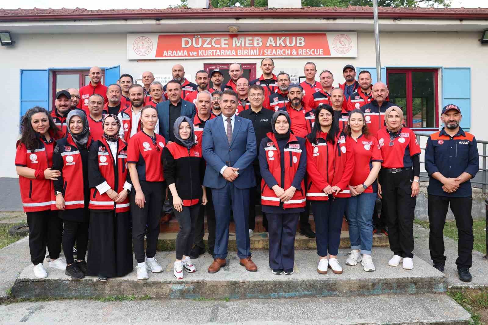 Arama kurtarma ekibi yeni binasına taşındı