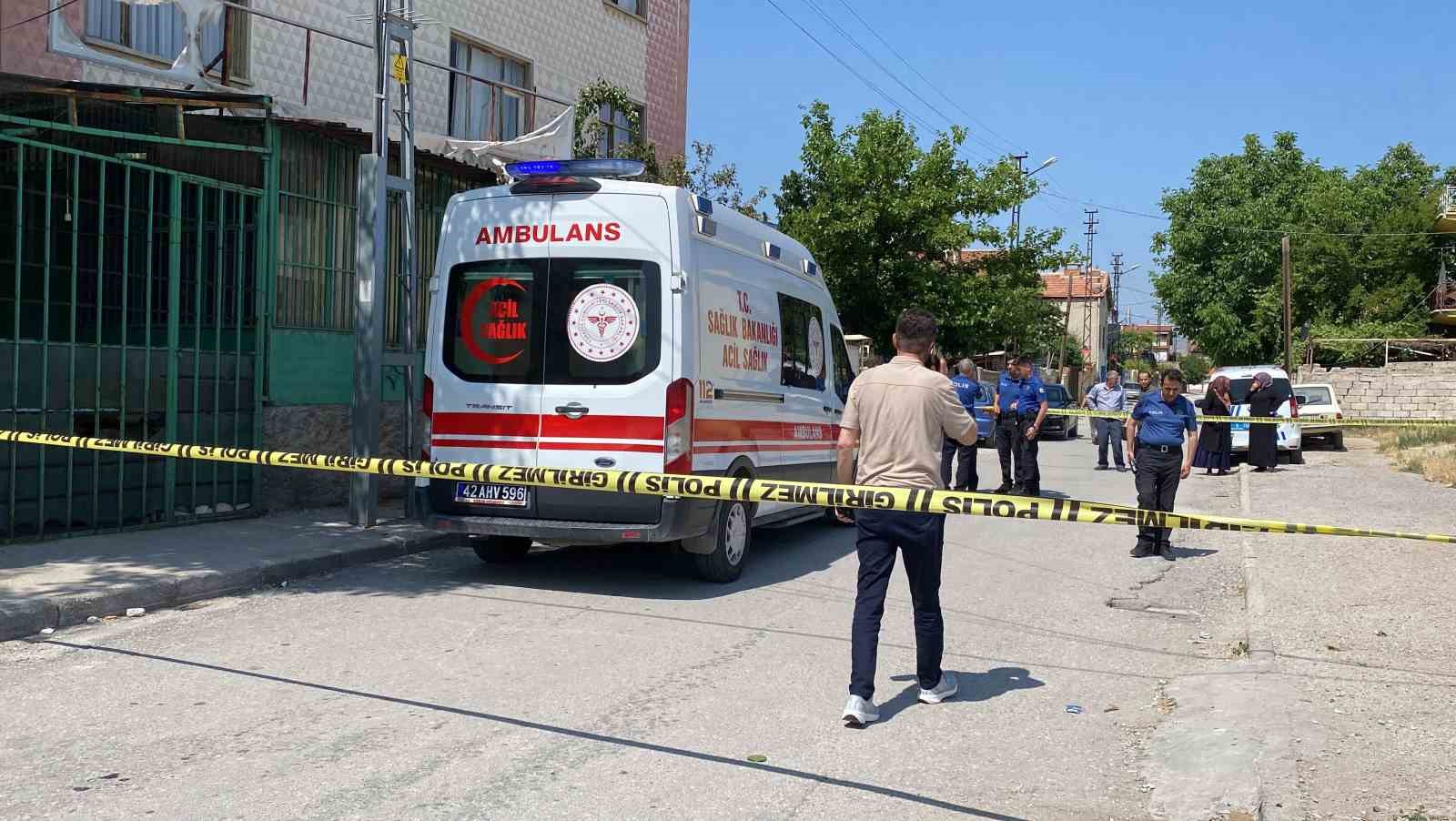 Marketten evine giderken hayatını kaybetti