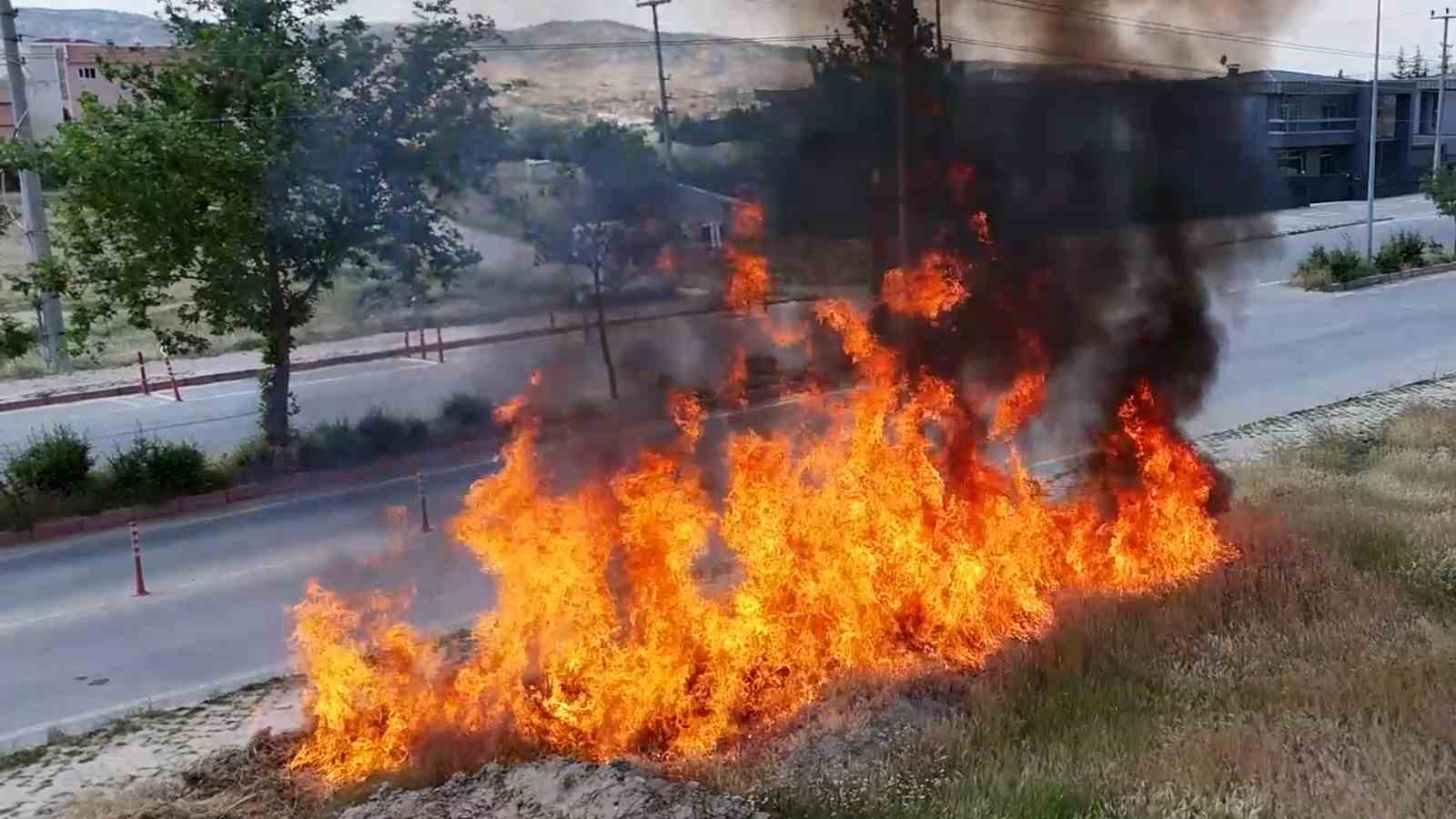 Tatbikatla gösterildi, vatandaşlar uyarıldı: İzmarit büyük yangınlara sebep oluyor