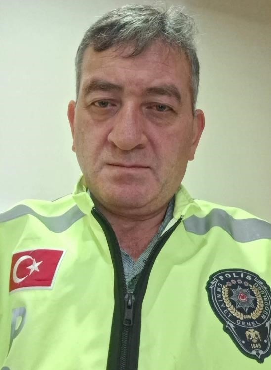 Kalbine yenik d&uuml;şen polis i&ccedil;in t&ouml;ren
