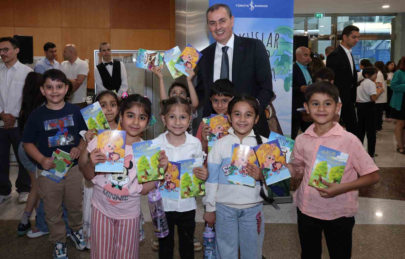 İş Bankası "Karneni Göster Kitabını Al" kampanyası 18 yaşında
