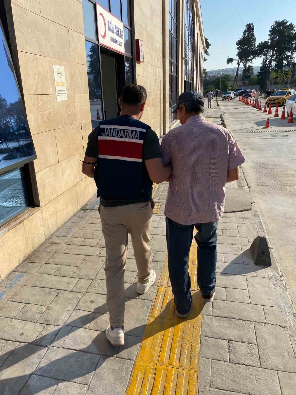 İzmir’de terör propagandacılarına operasyon: 5 gözaltı
