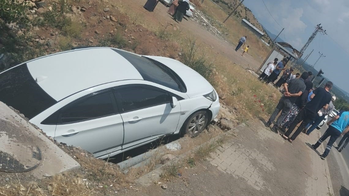 Bingöl'de trafik kazasında 1 kişi yaralandı - İhlas Haber Ajansı