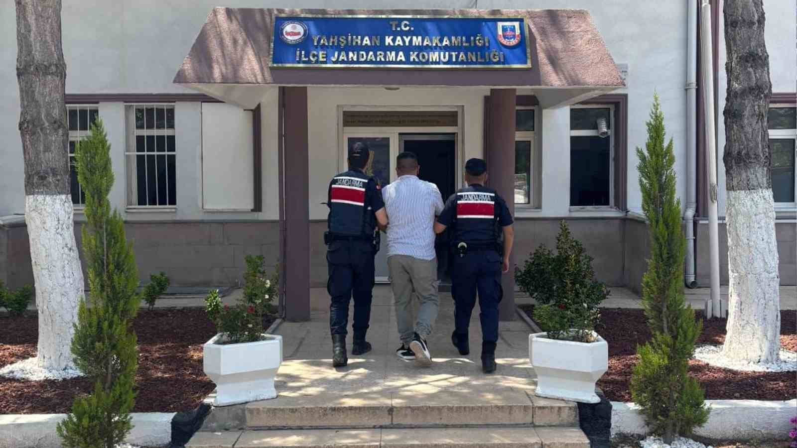 Kırıkkale’de aranan 2 hükümlü yakalandı