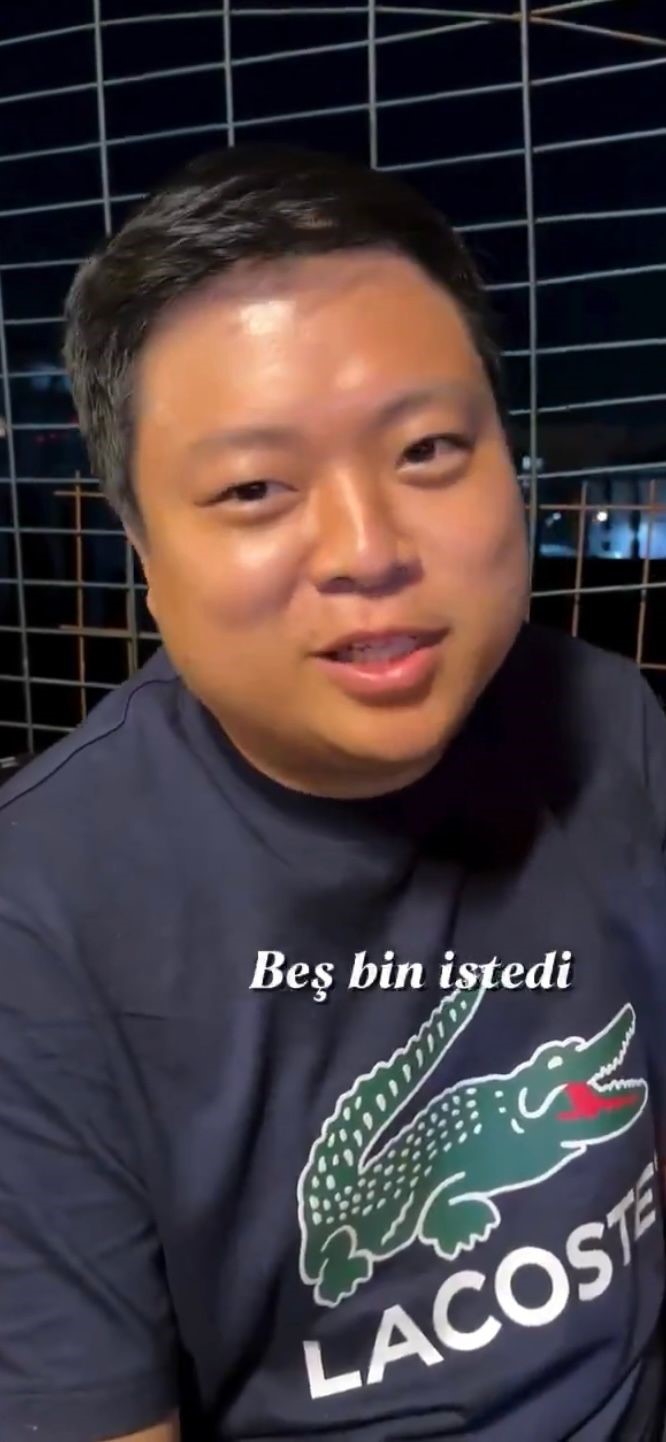 Koreli turistlerden d&uuml;ğ&uuml;n yemeği karşılığında para istendiği iddiası: "Hakkım olan parayı aldım, zorla verdiler"
