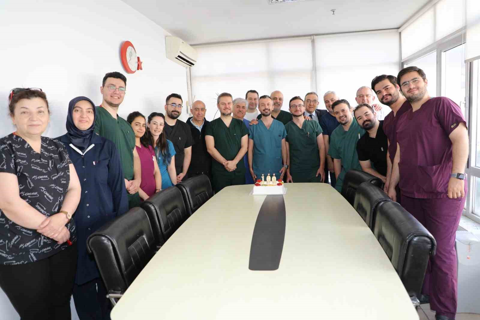 Holep ameliyatında yüzde 100 başarı sağlandı