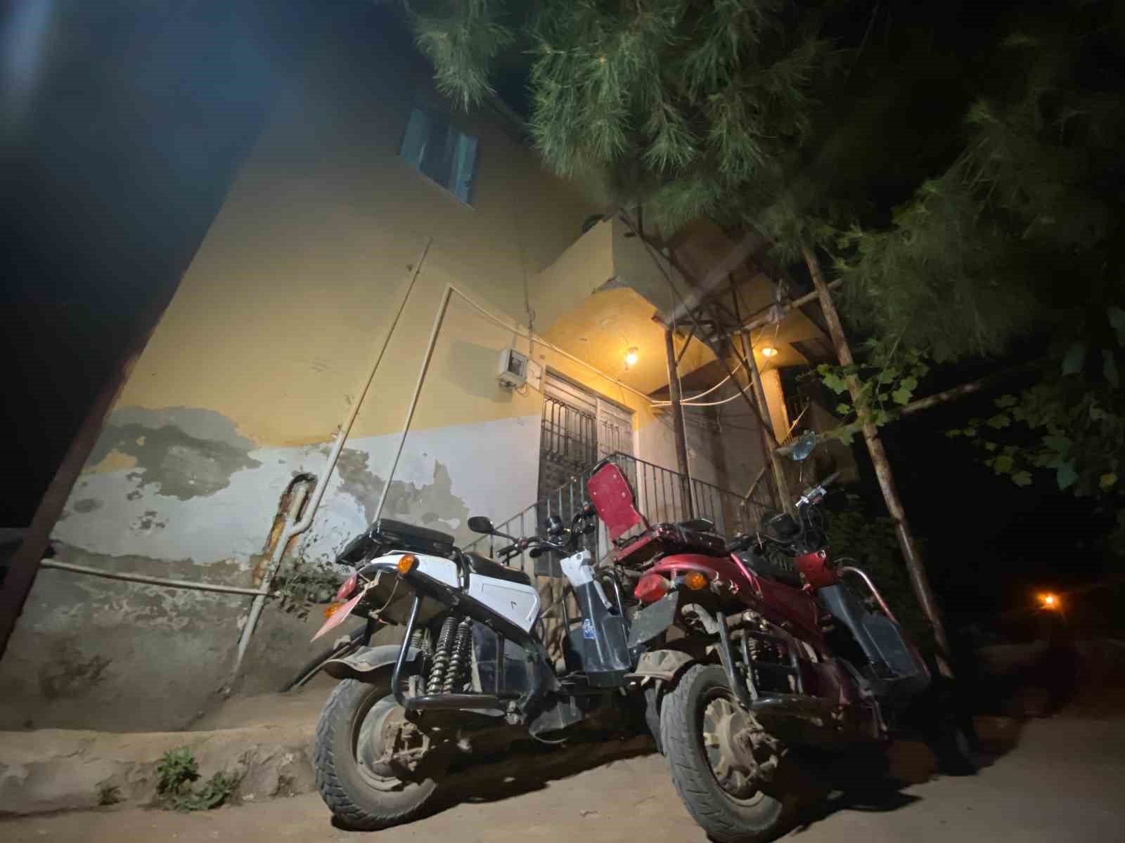 Antalya&rsquo;da yorgun merminin isabet ettiği Suriyeli gen&ccedil; hayatını kaybetti
