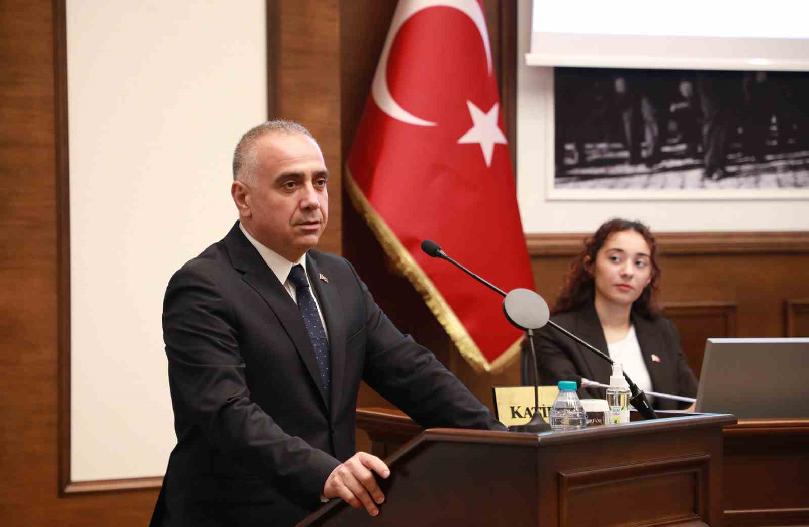 Büyükçekmece’de Başkanvekili Ahmet Şahin oldu