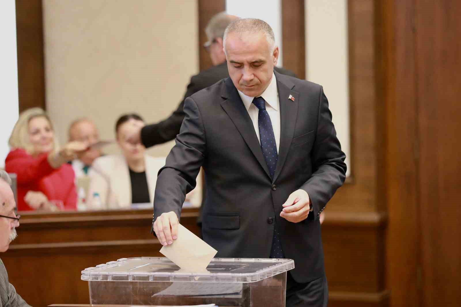 Büyükçekmece’de Başkanvekili Ahmet Şahin oldu