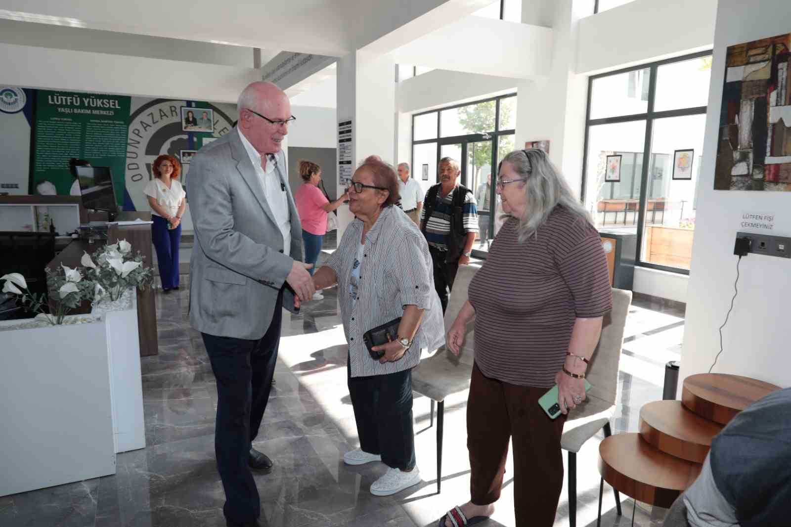 Başkan Kazım Kurt&rsquo;tan &rsquo;Koca &Ccedil;ınarlar&rsquo;a bayram ziyareti
