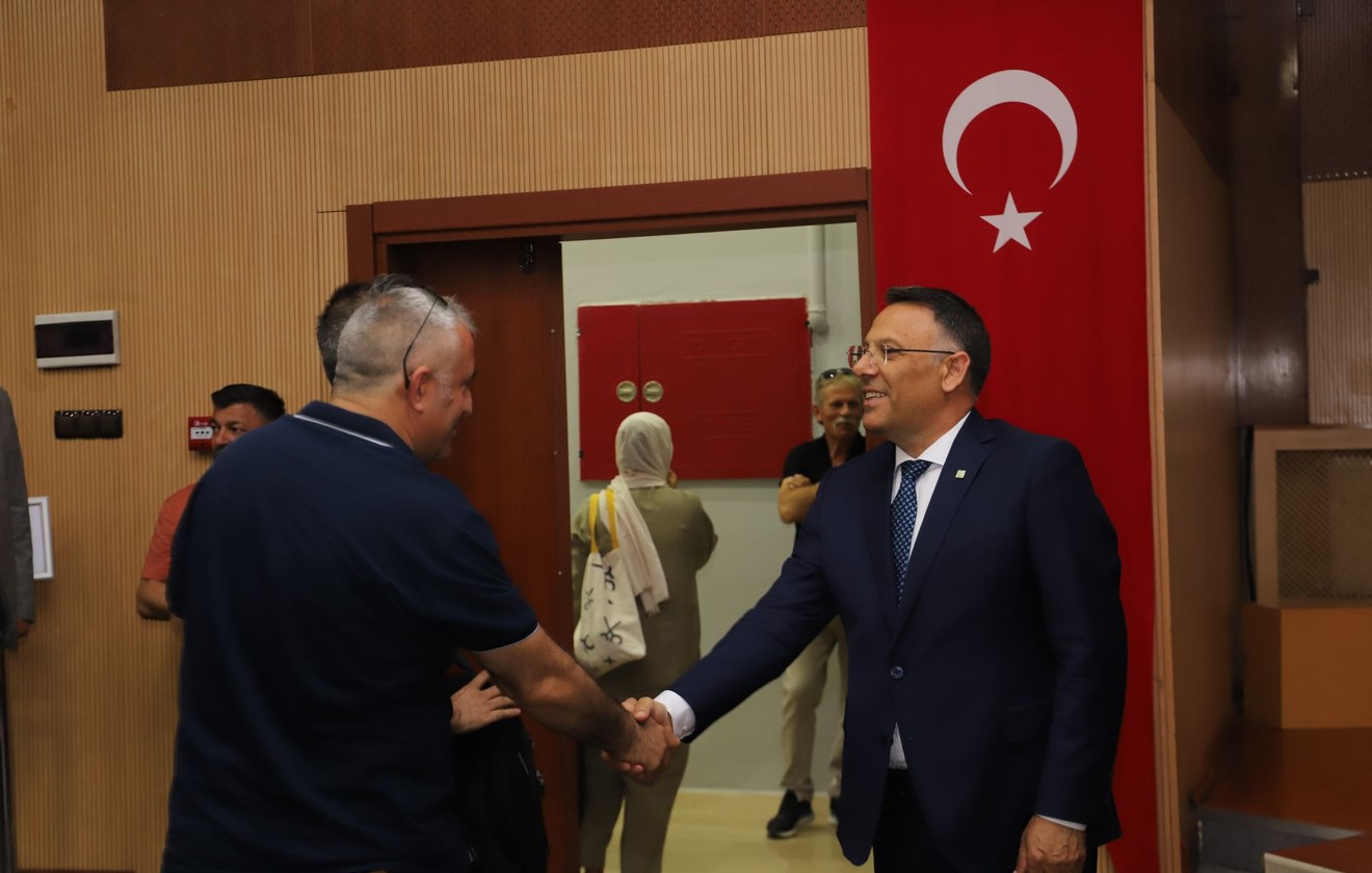 Iğdır &Uuml;niversitesi&rsquo;nde bayramlaşma programı d&uuml;zenlendi
