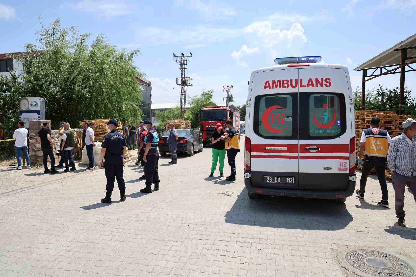 Elazığ&rsquo;da gaz dolum tesisinde patlama: 3 kişi gazdan etkilendi

