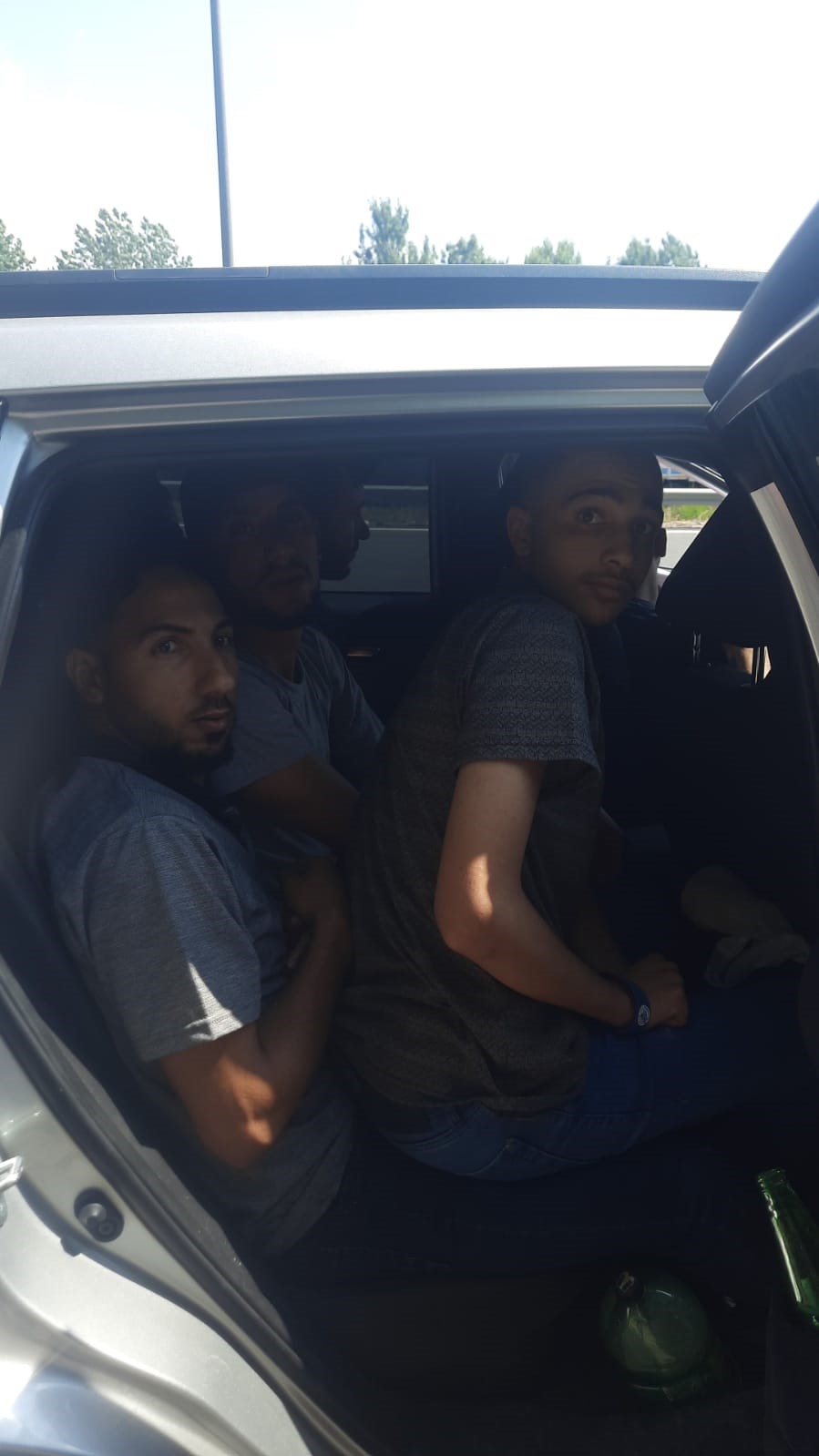 Bagajdan eşya değil, d&uuml;zensiz g&ouml;&ccedil;men &ccedil;ıktı: 1 tutuklama
