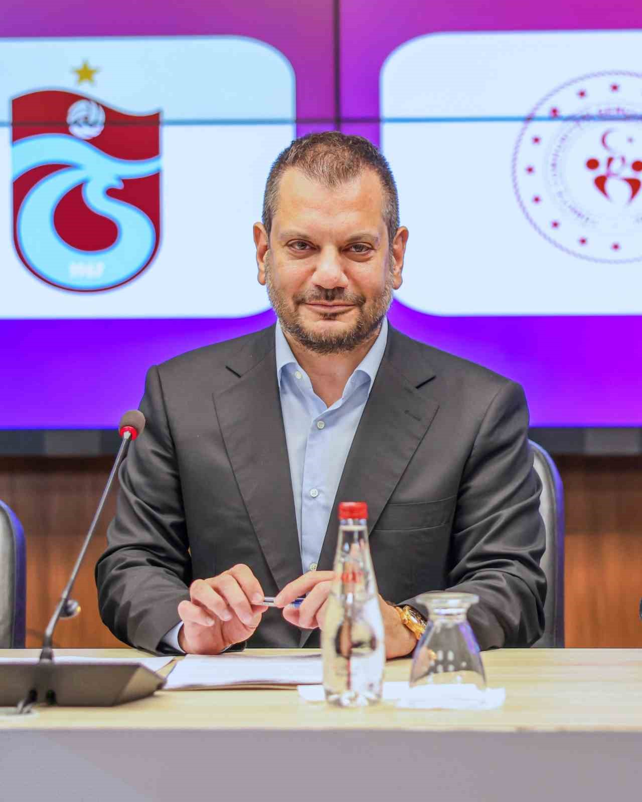 Papara Park &ccedil;evresi ve altındaki d&uuml;kkanların kullanım hakkı Trabzonspor&rsquo;a tahsis edildi
