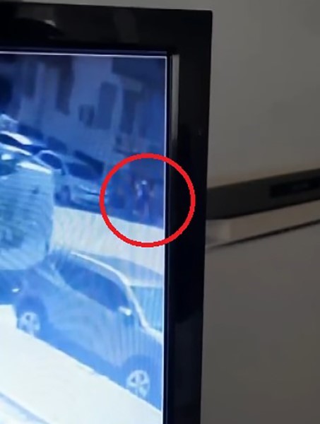 Hara&ccedil; istedikleri işletmeyi 1 saat sonra kurşun yağmuruna tuttular
