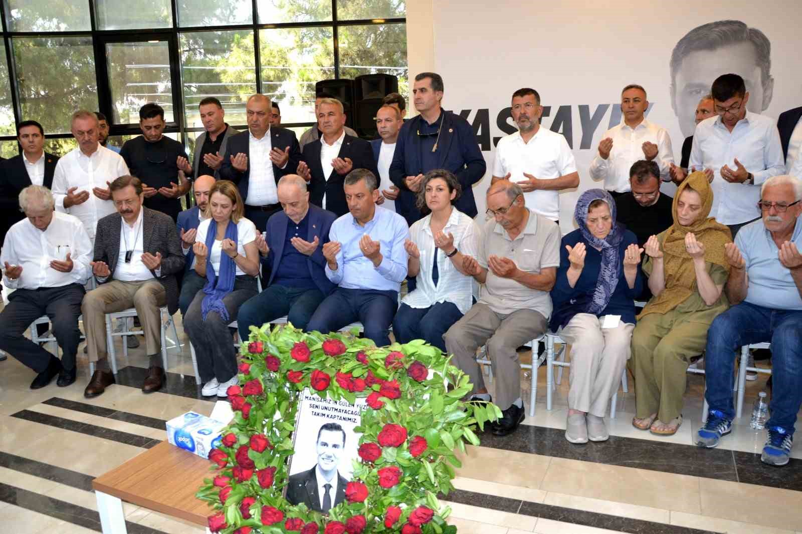 Hisarcıklıoğlu ve Atalay’dan Özgür Özel’e taziye ziyareti