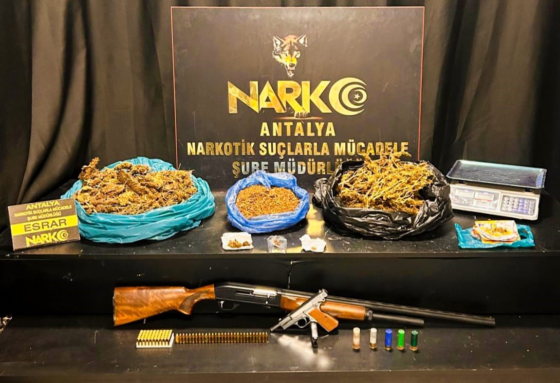 Antalya’da uyuşturucu operasyonu: 11 tutuklama