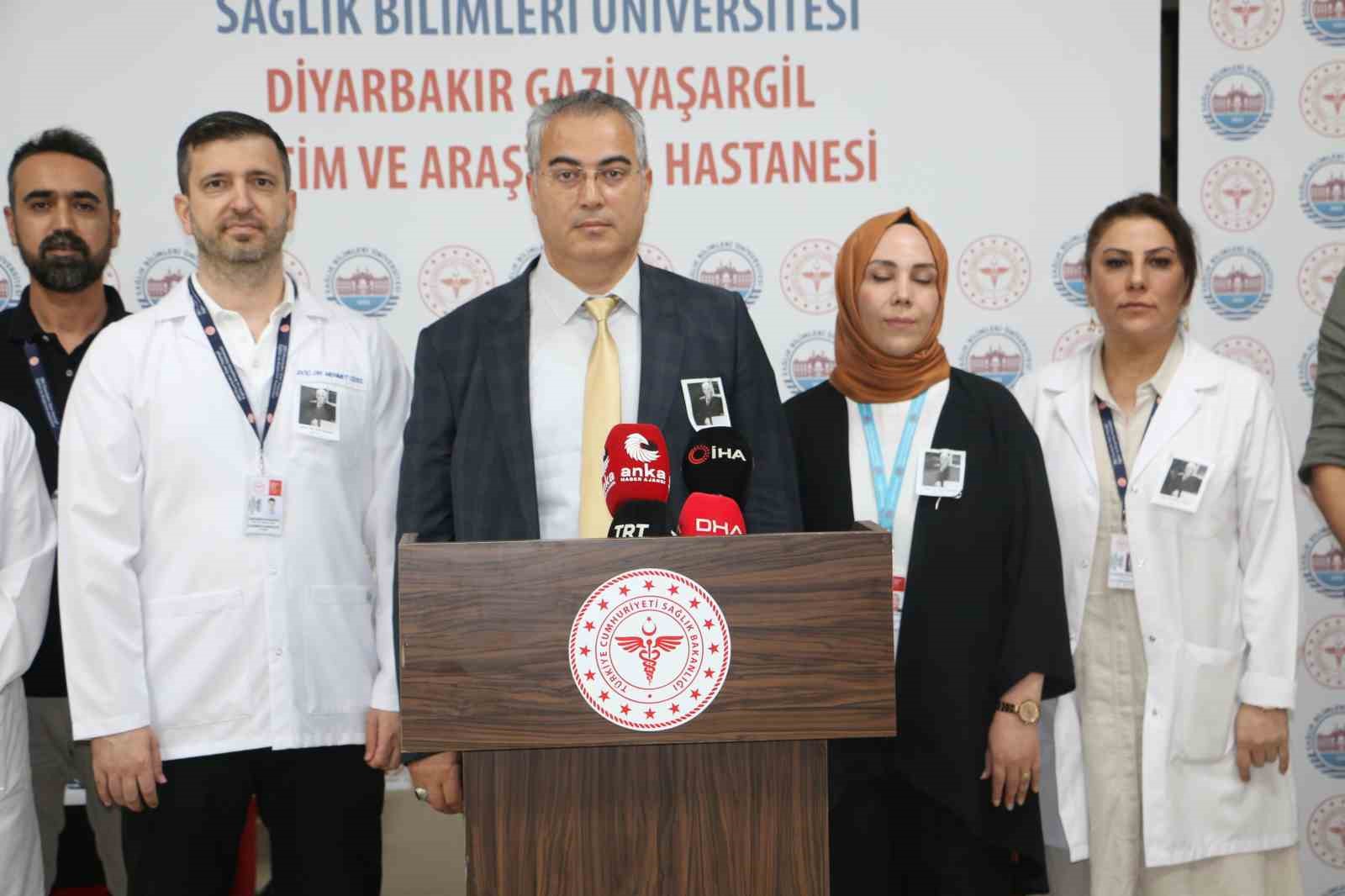 "Yüzyılın En İyi Beyin Cerrahı" seçilen Prof. Dr. Gazi Yaşargil, Diyarbakır’da anıldı