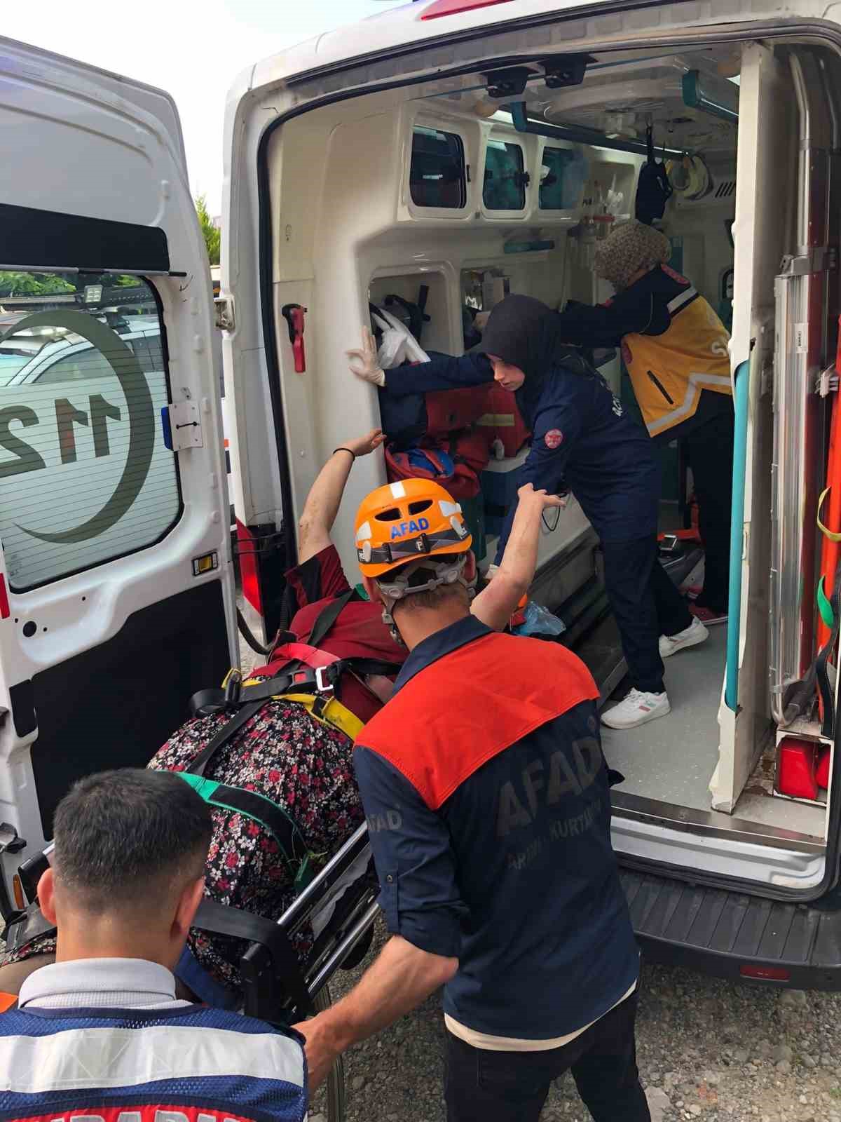 Kendisinden haber alınmayan kadın, arama ekipleri tarafından bulundu
