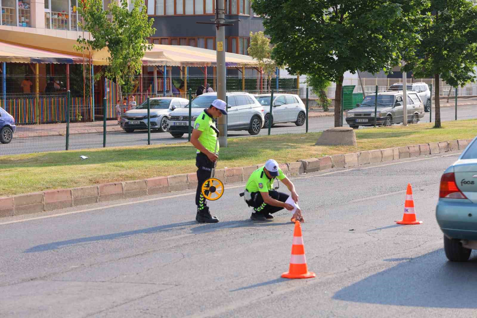 Otomobilin çarptığı yaya hayatını kaybetti