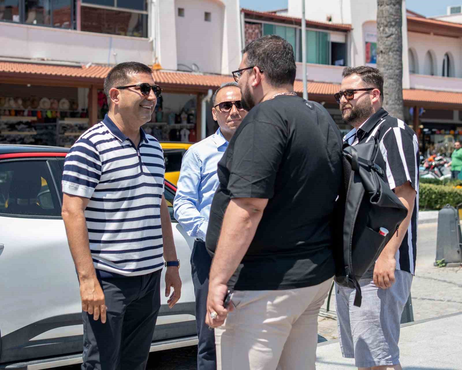 Başkan Günel, turistik çarşı esnafı ile bir araya geldi
