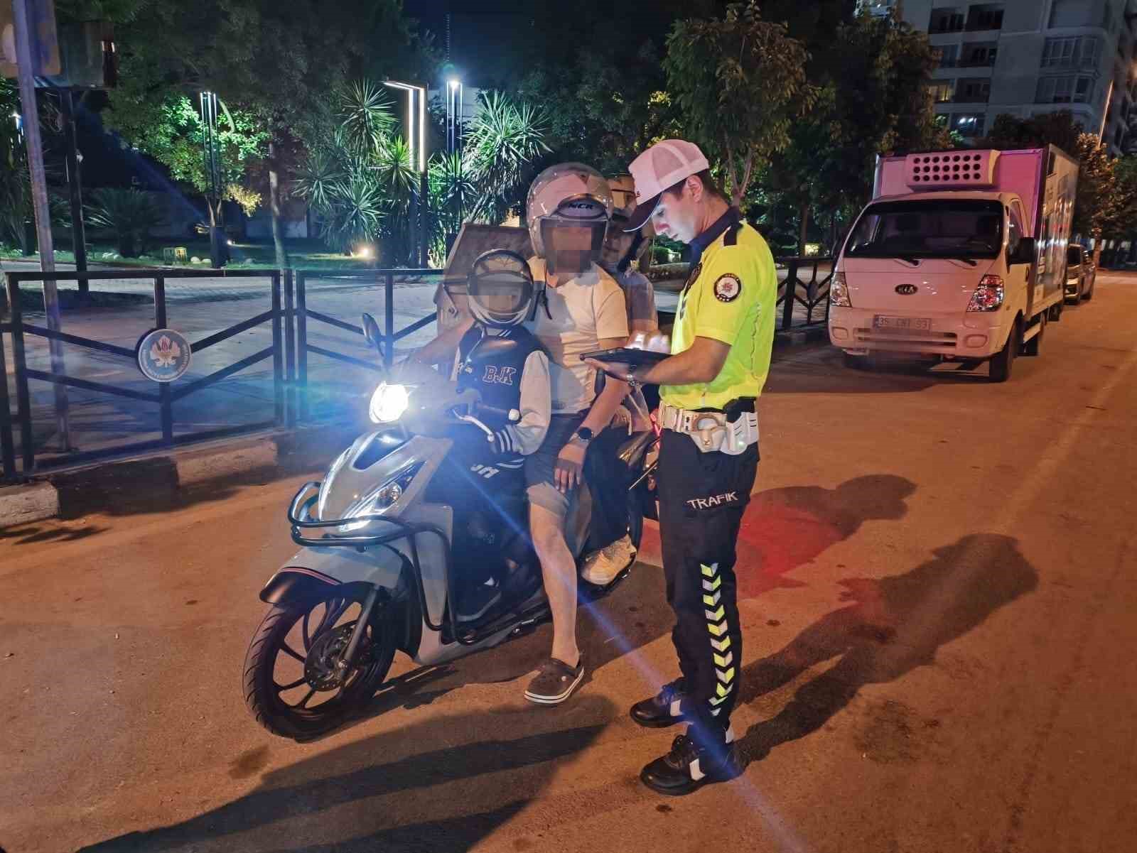 Manisa’da motosikletlilere ceza yağdı