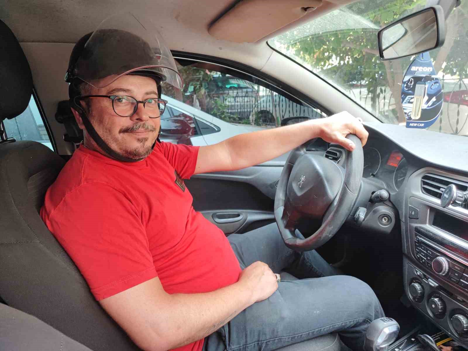 Otomobil s&uuml;r&uuml;c&uuml;s&uuml;ne &lsquo;kask&rsquo; cezası şoku
